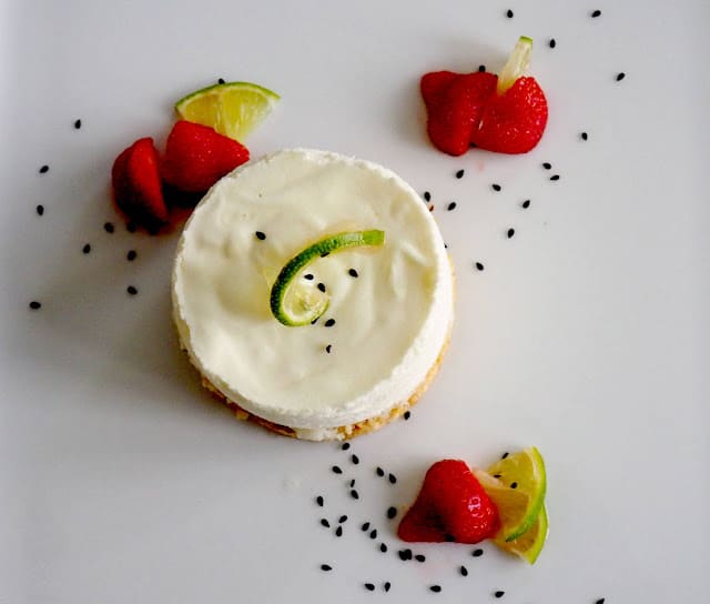 Mousse citron yuzu, biscuit noisette