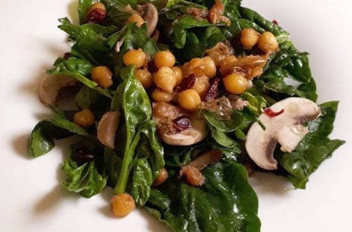 Salade épinards et pois chiches sautés aux épices
