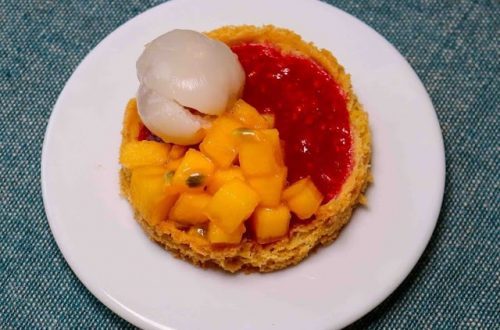 Tarte sablé breton kakis framboises et litchis