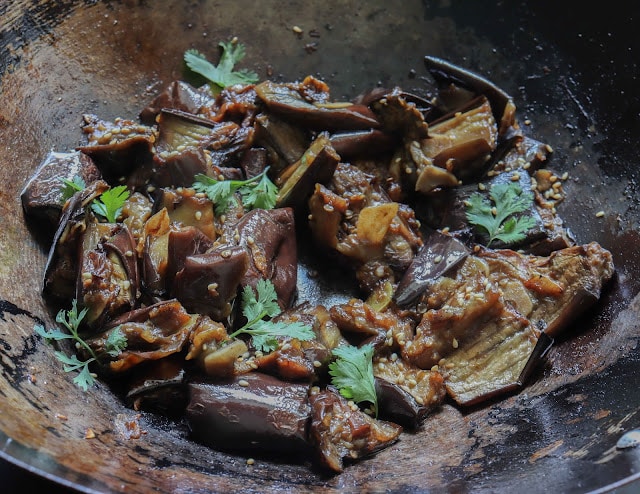 Aubergines Thai caramélisées au gingembre